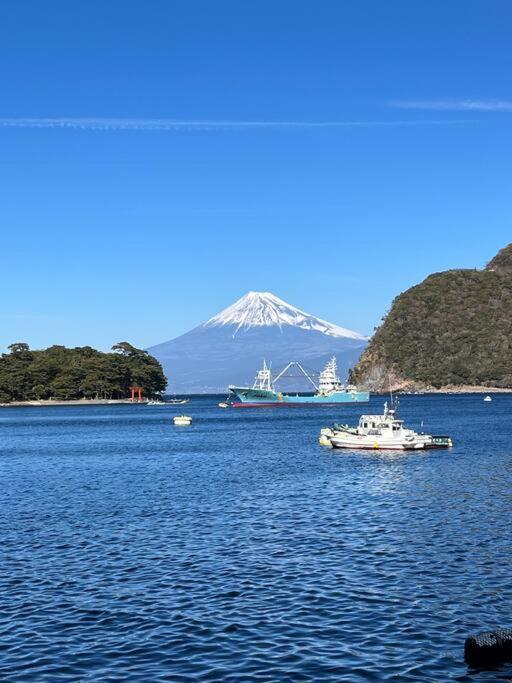 御浜岬の至福を一身に味わう 一軒家貸切宿で贅沢なバーベキューを楽しみながら夕陽に染まる戸田湾の美しさを満喫 Numazu Exterior foto